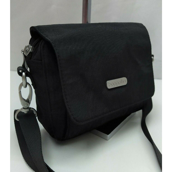 Baggallini Black Nylon Zipper Pockets Credit Card Slots Crossbody Bag - Picture 2 of 13